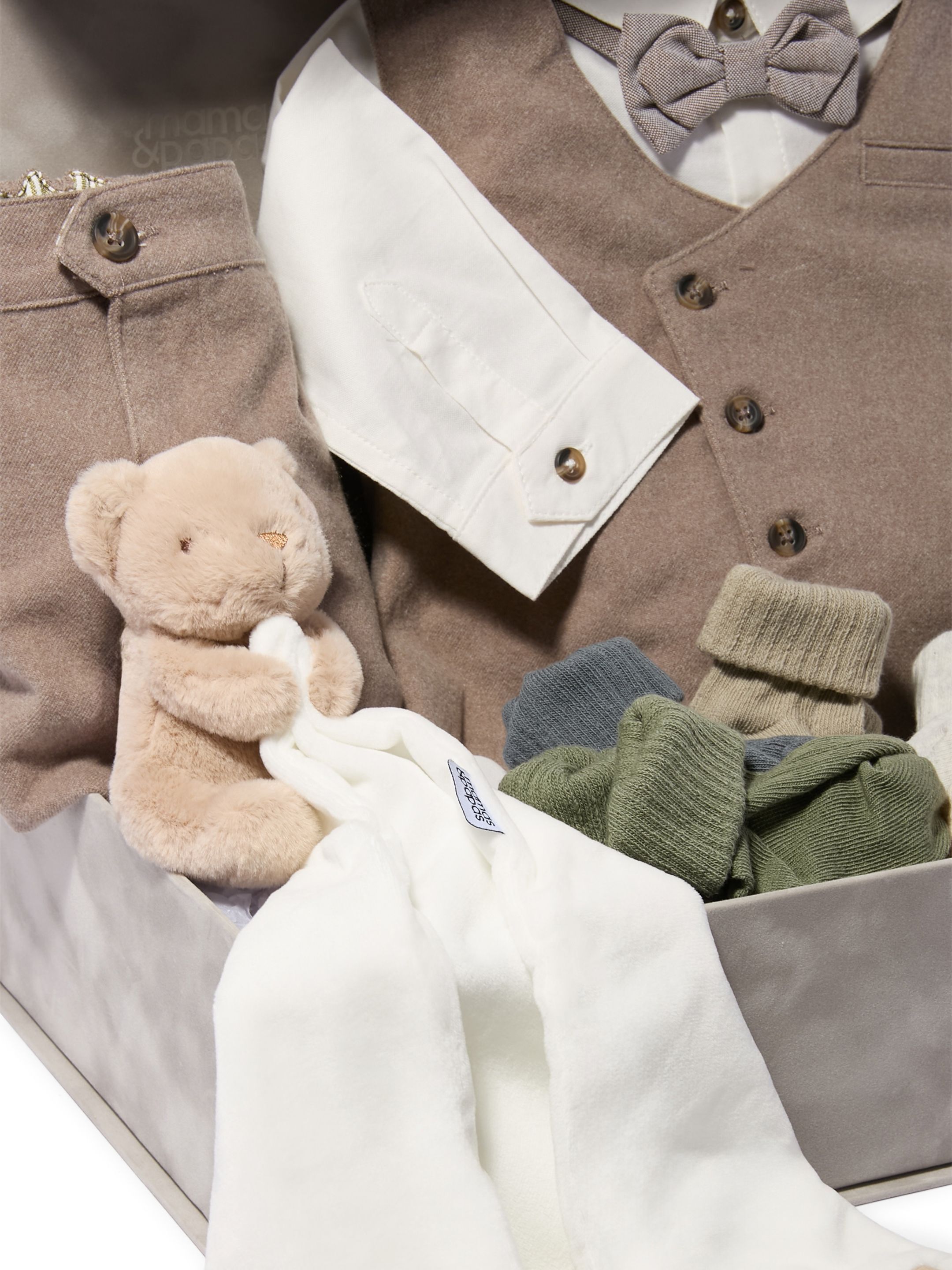 4-Piece Suit Baby Gift Set with Socks & Bear Comforter image number 2